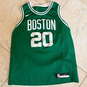 Nike Boston Green Basketball Jersey youth large
